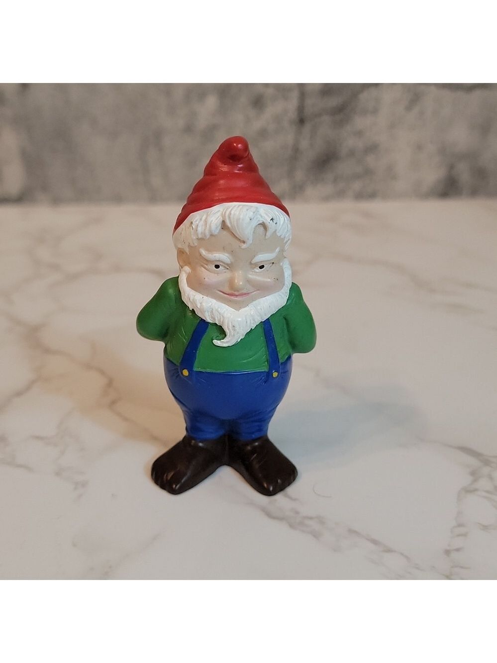 Becker & Mayer ! Quirk Gnome 2005 Figure Figurine 3 1/2" Statue gnome red hat